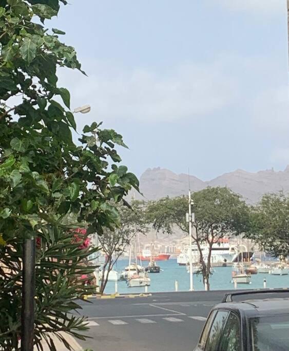 Lovely Apartment In Mindelo City Center Luaran gambar